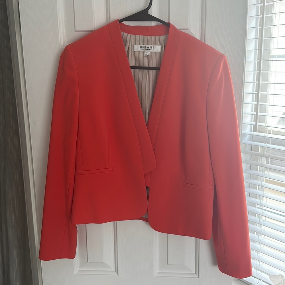 Orange Nine West blazer size 6, never worn